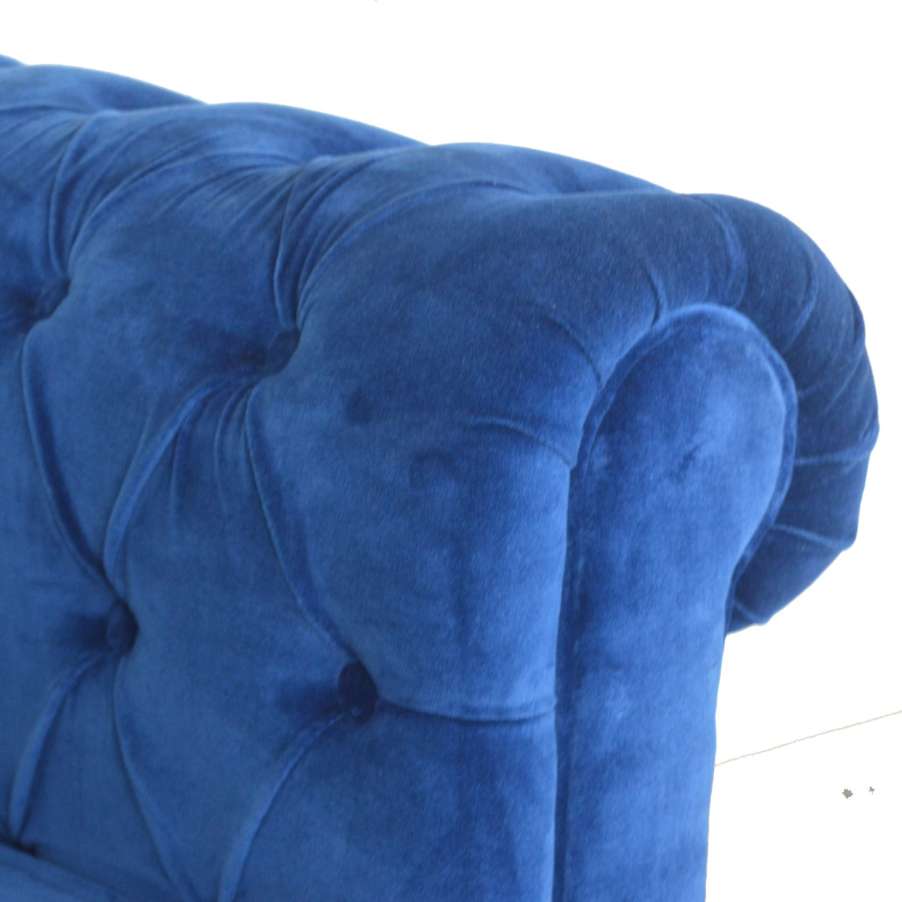 Royal Blue Velvet 2‑Seater Chesterfield Sofa with Walnut Feet